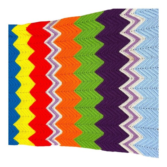 Vtg Rainbow Chevron Afghan Blanket Handmade Crochet Sofa Throw Zigzag Pattern - Picture 3 of 4